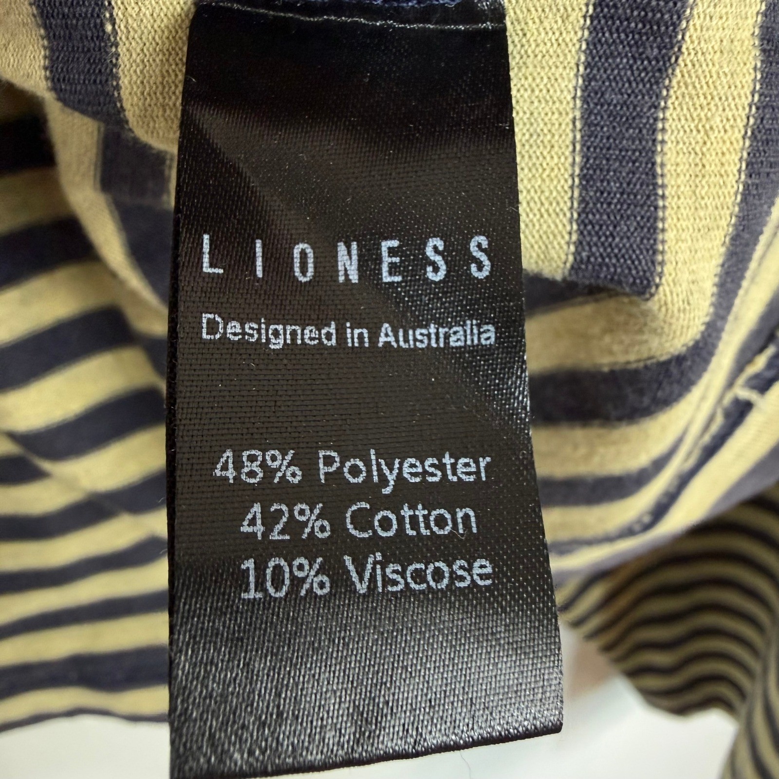 Lioness Bloom Top Beige Stripe Long Sleeve Navy Blue Boxy Oversized Streetwear S