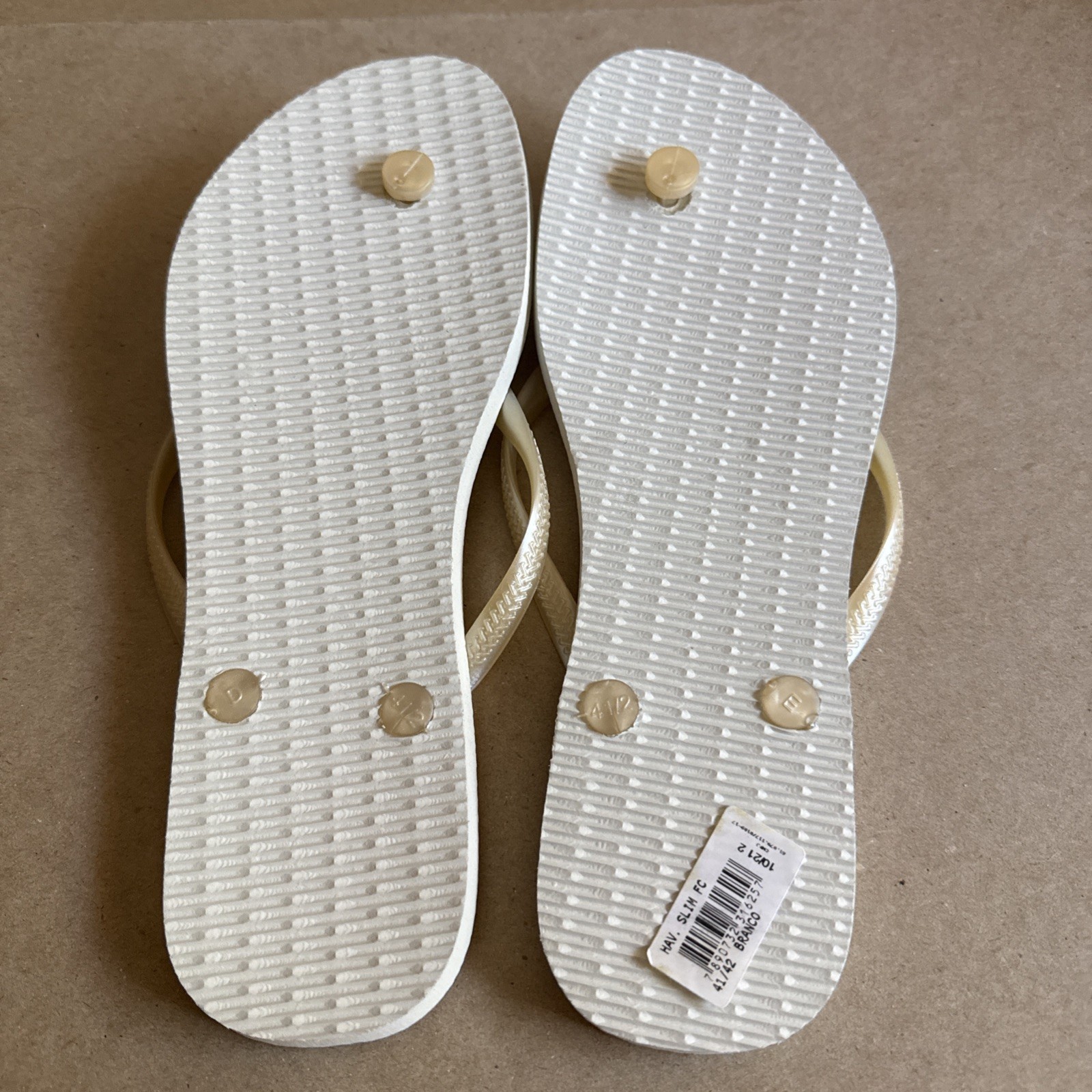 Havaianas Slim White Pearlized Straps 41/42 – New