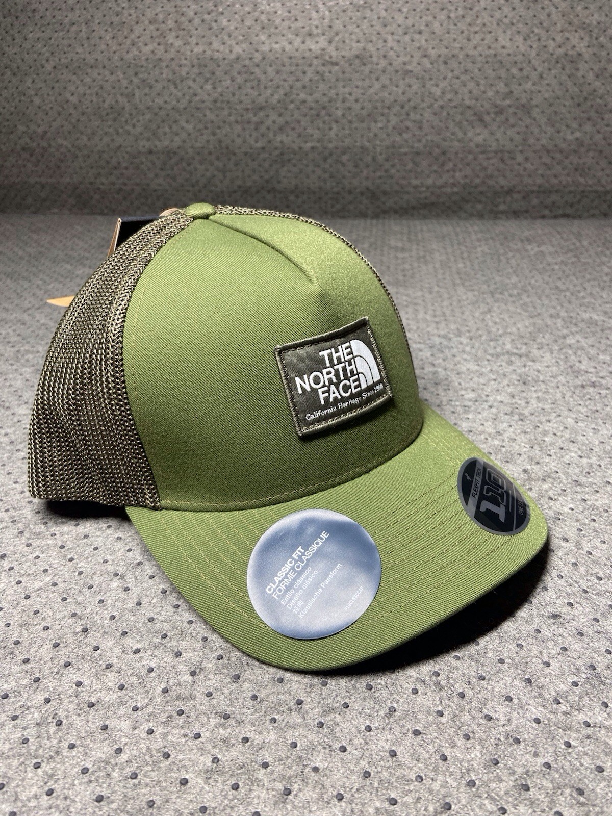 The North Face Trucker Hat Woodland Green Flexfit Tech One Size Snapbk Adj NWT