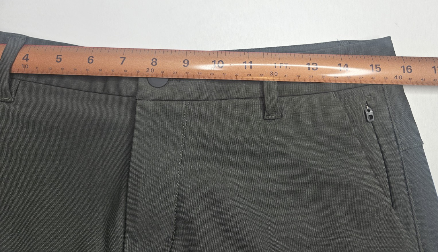 7D 7Diamonds Infinity Olive Green Shorts Men’s 30 Flat Front