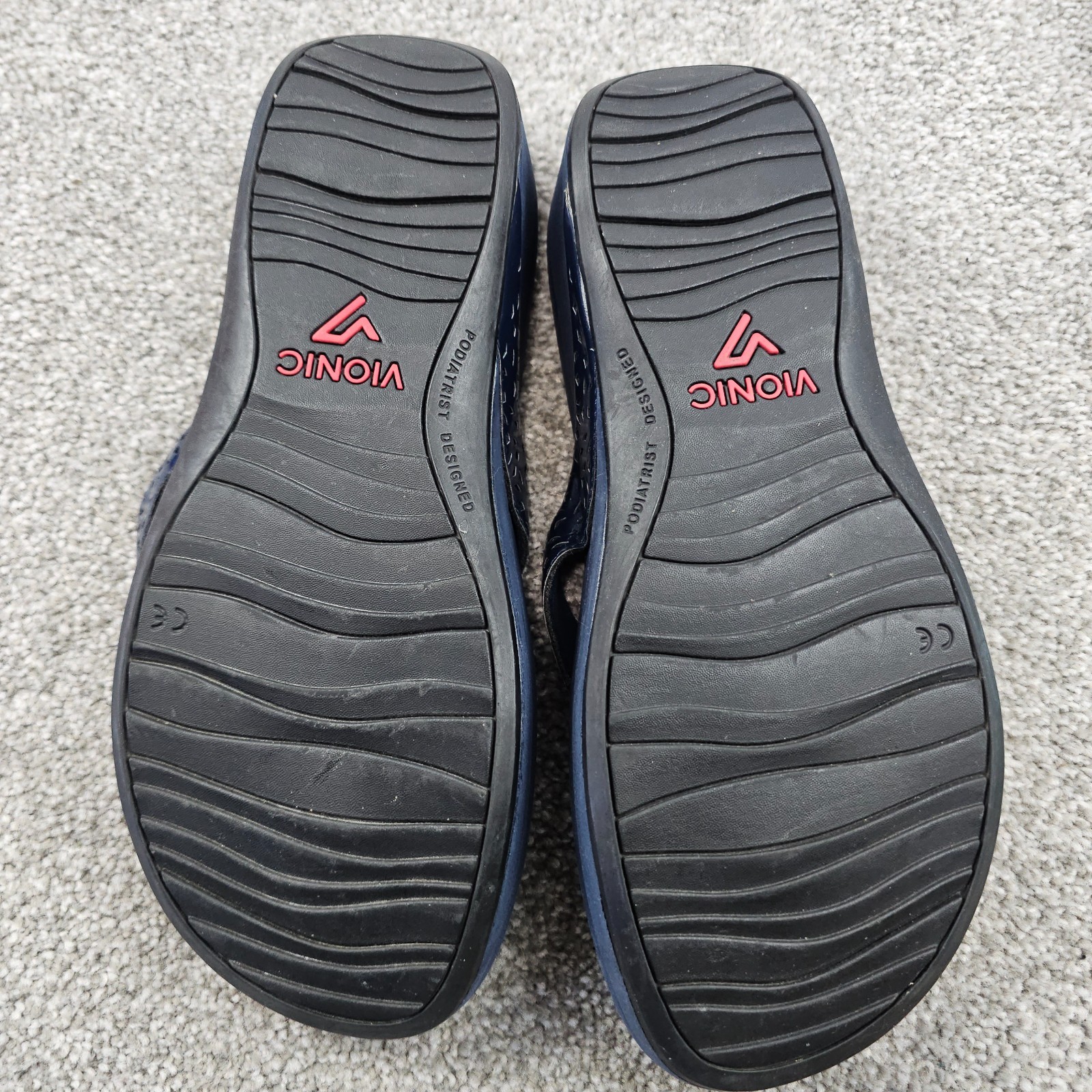 Vionic Zuma Sandals Blue Leather Wedge Women’s Size 9 WIDE Orthopedic Flip-Flops