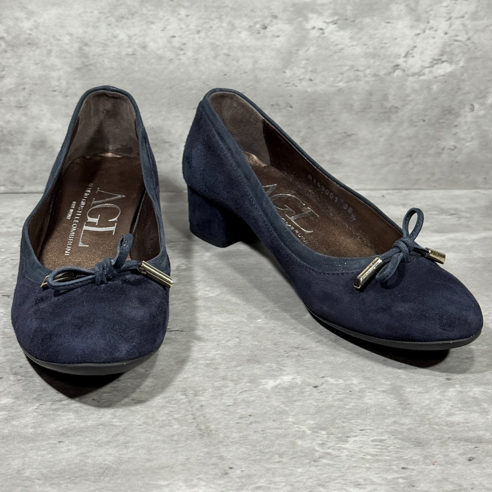 AGL Attilio Giusti Leombruni Blue Suede Slip On Pumps Women’s Size 8.5