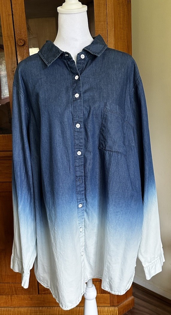 Torrid Size 4 Blue Ombre Button Front Tunic Shirt 100% Cotton Oversized
