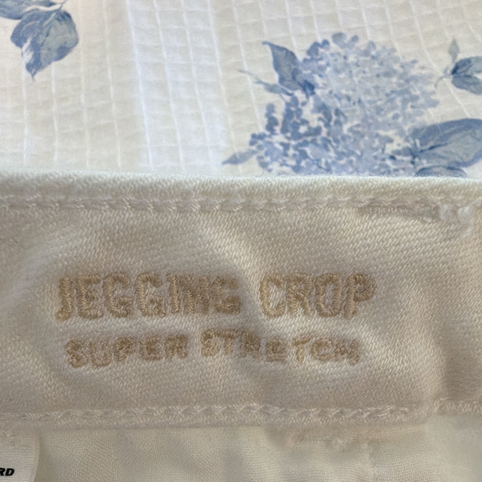 American Eagle Outfitters Super Stretch Jegging Crop Jeans White 14