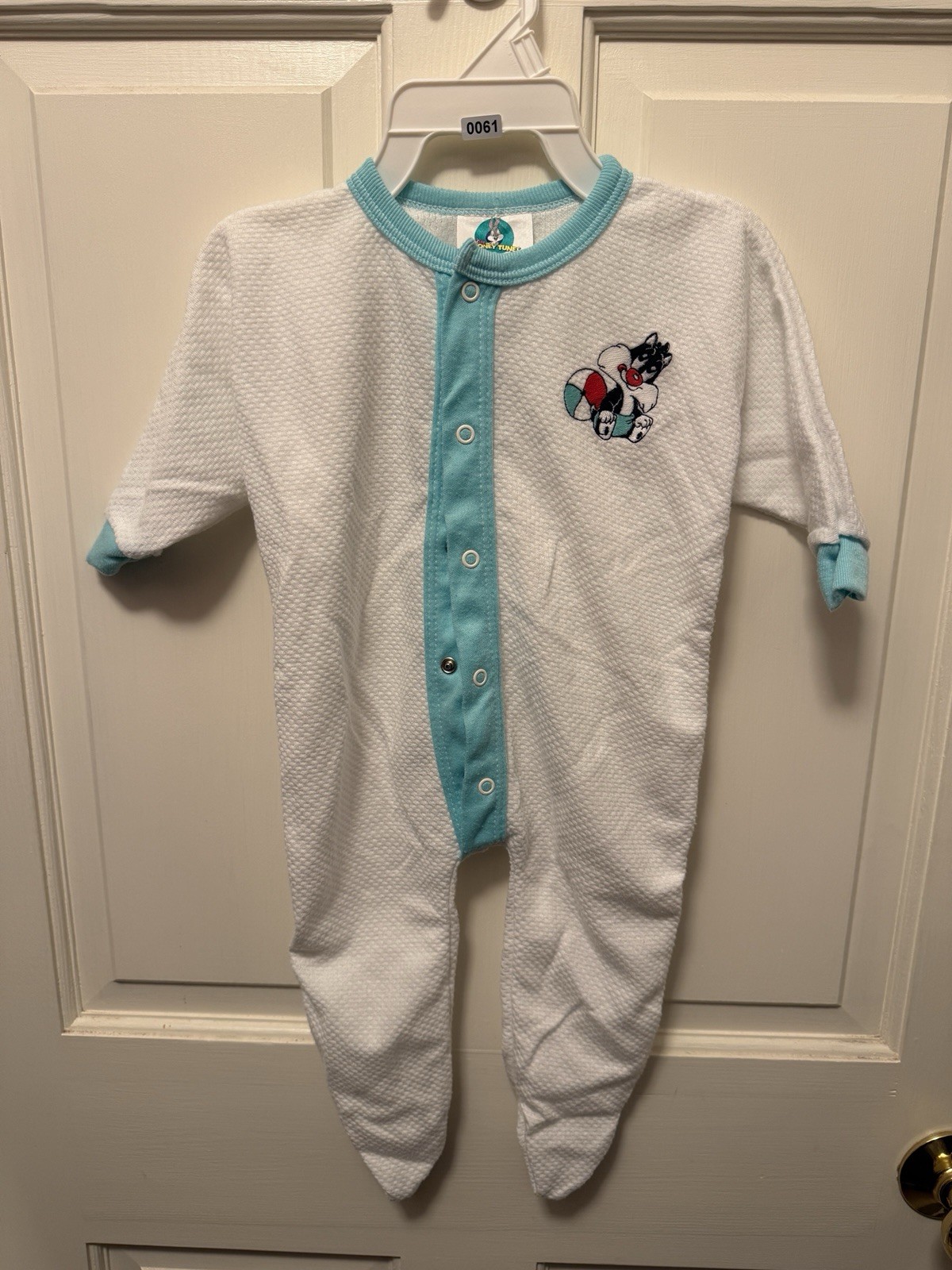 Vintage Late 90’s Baby Looney Tunes Size Large Sleeper Embroidered