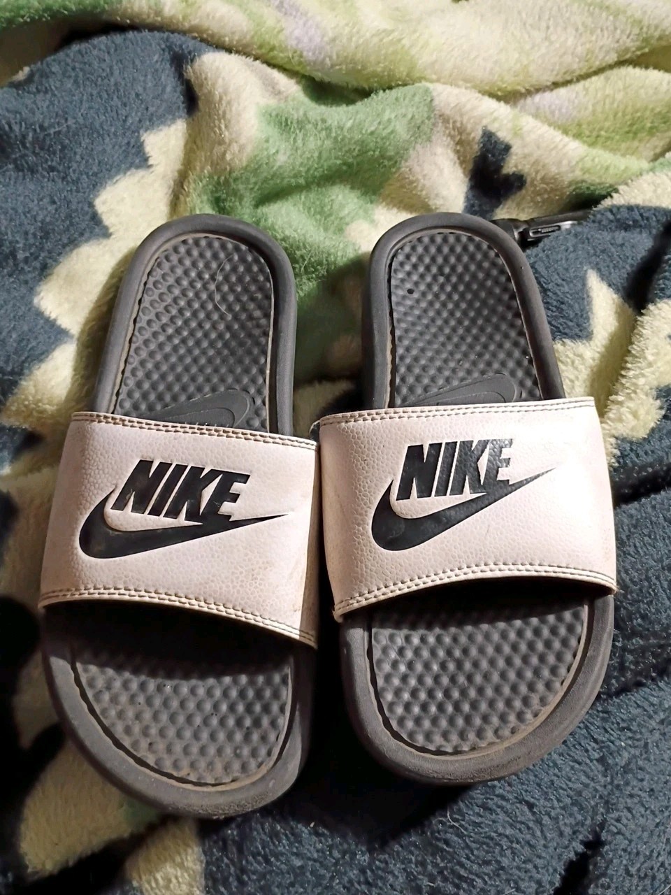 Nike Victori One Slide CN9675-005 Men’s Slides Sandals White / Black Size 8