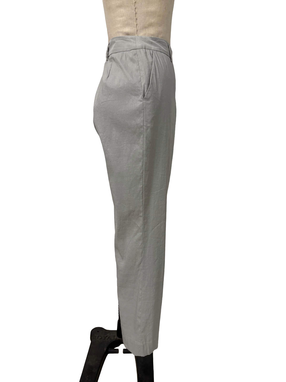 Pier Antonio Gaspari gray ankle trousers (closure zip and button)