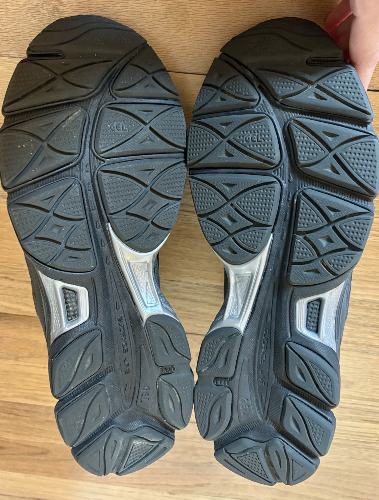 Size 8.5 Men’s – ASICS Gel NYC RGD Graphite Grey Black
