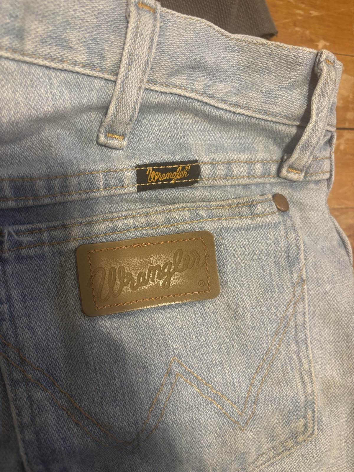 Men’s & Women’s Wholesale Lot 6 Vintage & Modern Levis/Shorts Resell