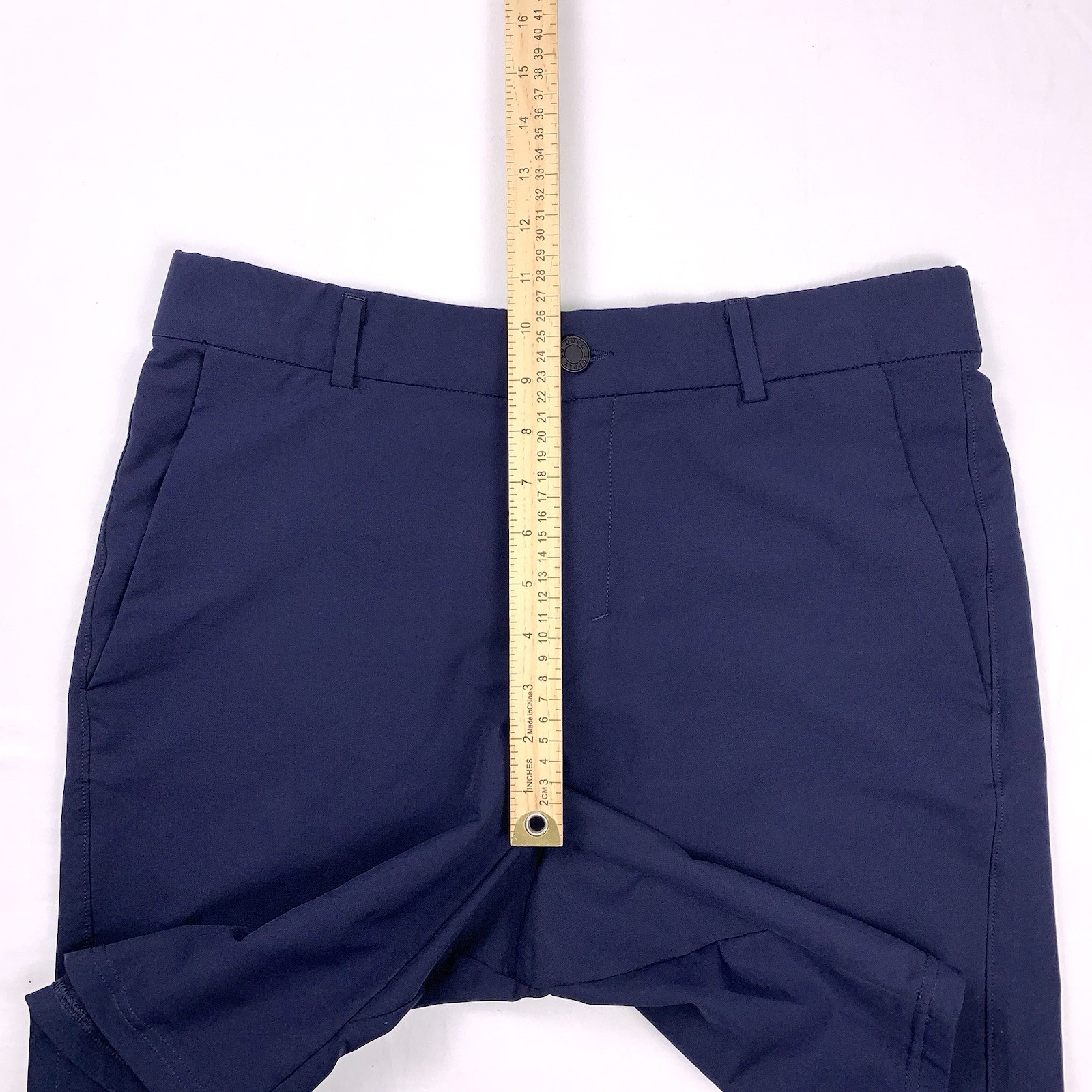 UNRL Shorts Mens Medium Navy Stratford Stretch Performance Casual Golfing