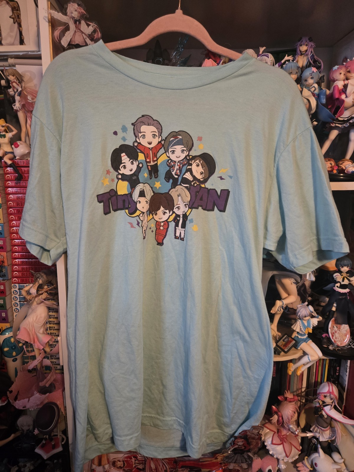 Hot Topic BTS Tinytan Chibi’s T-shirt Size L (Used)