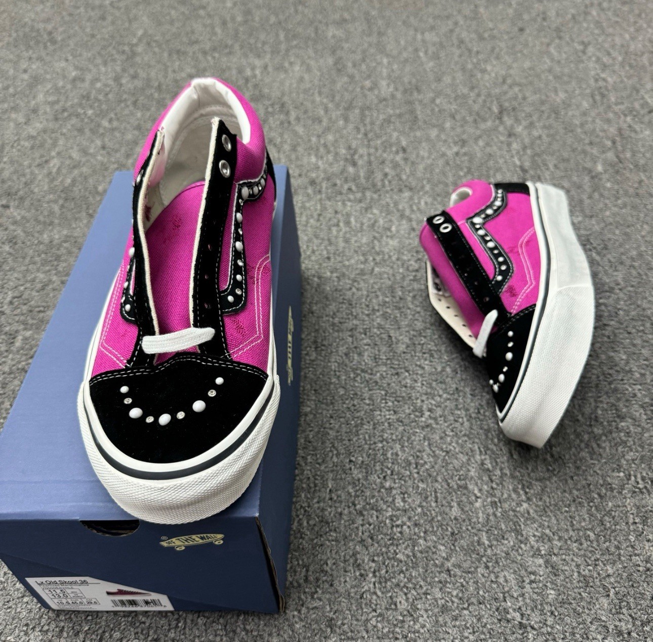 VANS PEARLIZED Women’s Low Top Lace-Up Studded Sneakers Pink/Black(readbelow)
