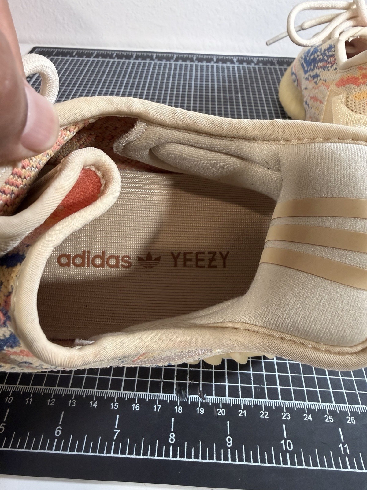 adidas Yeezy Boost 350 V2 MX Oat Beige Primeknit Low Top Sz 10 VNDS Sneakers