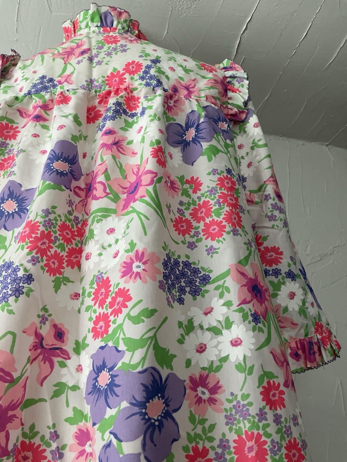 Models Coat VTG Robe Floral Ruffled Snaps Size 14 USA Never Used Authentic NWOT