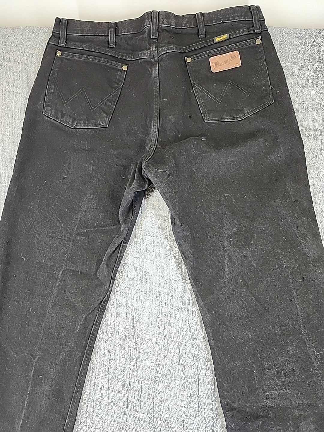 Wrangler 47MWZBK Cowboy Cut Regular Fit Jeans Size 38×32 Black Pants Denim
