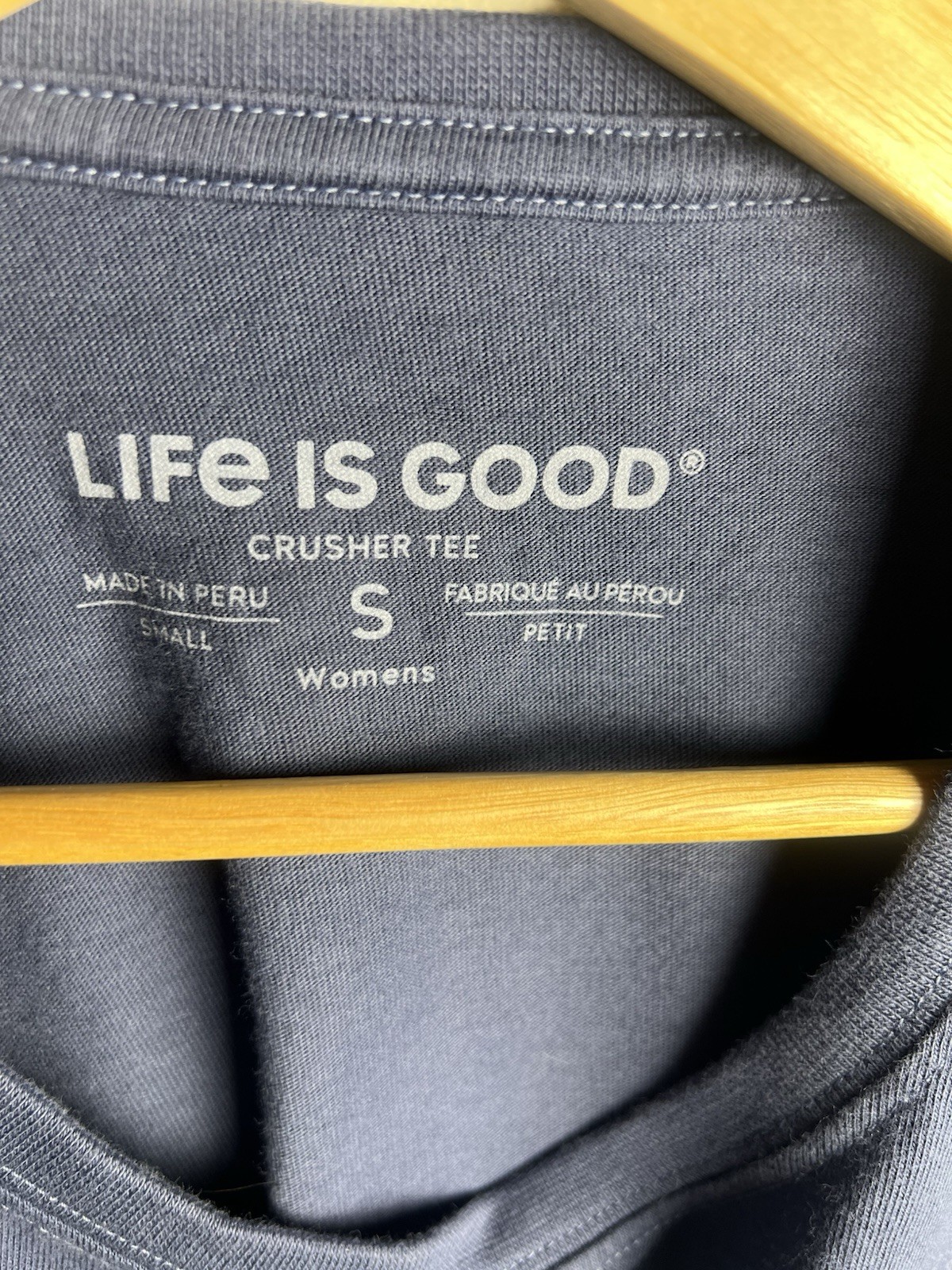 Life is Good Women’s Blue Crusher Tee Cat Graphic Crew Neck Short Sleeve Sz S