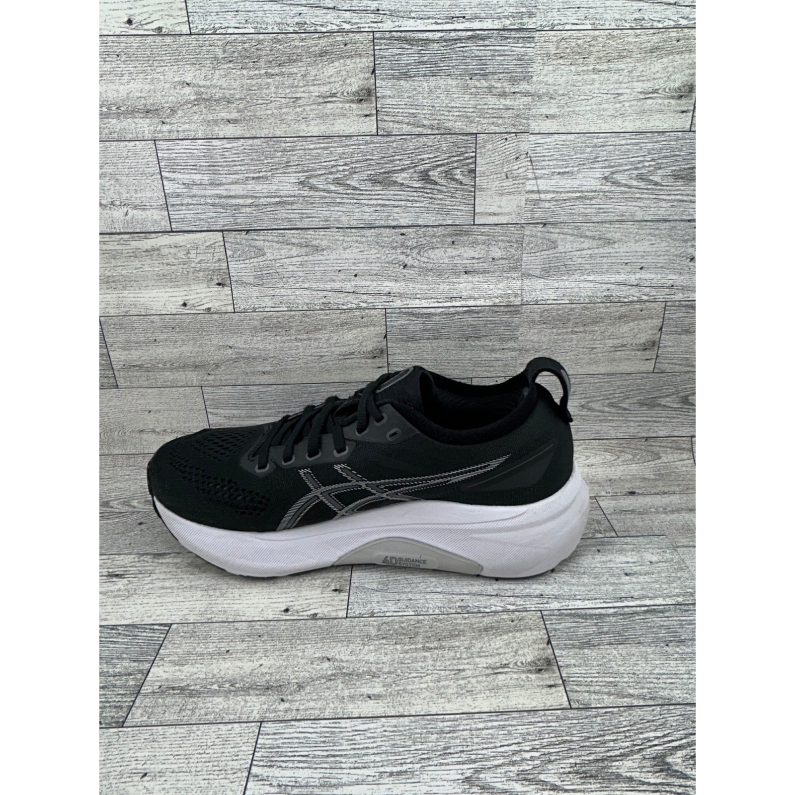 Asics Gel-Kayano 31 Black Graphite Grey Running Shoes 1012B670 Women Size 8