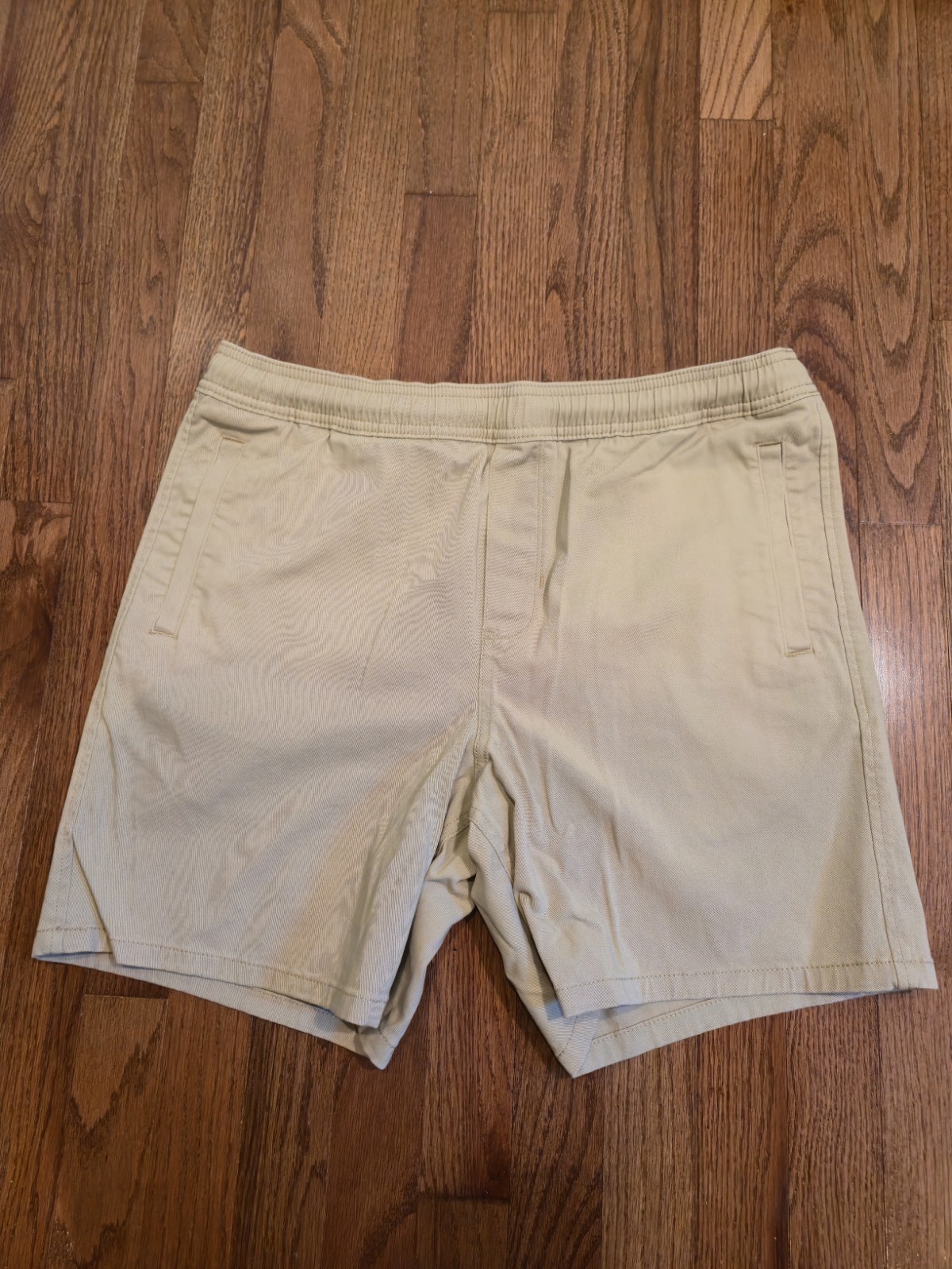 RSQ Tilly’s Mens Twill Pull On Shorts Beige / Khaki size L Casual 97% Cotton