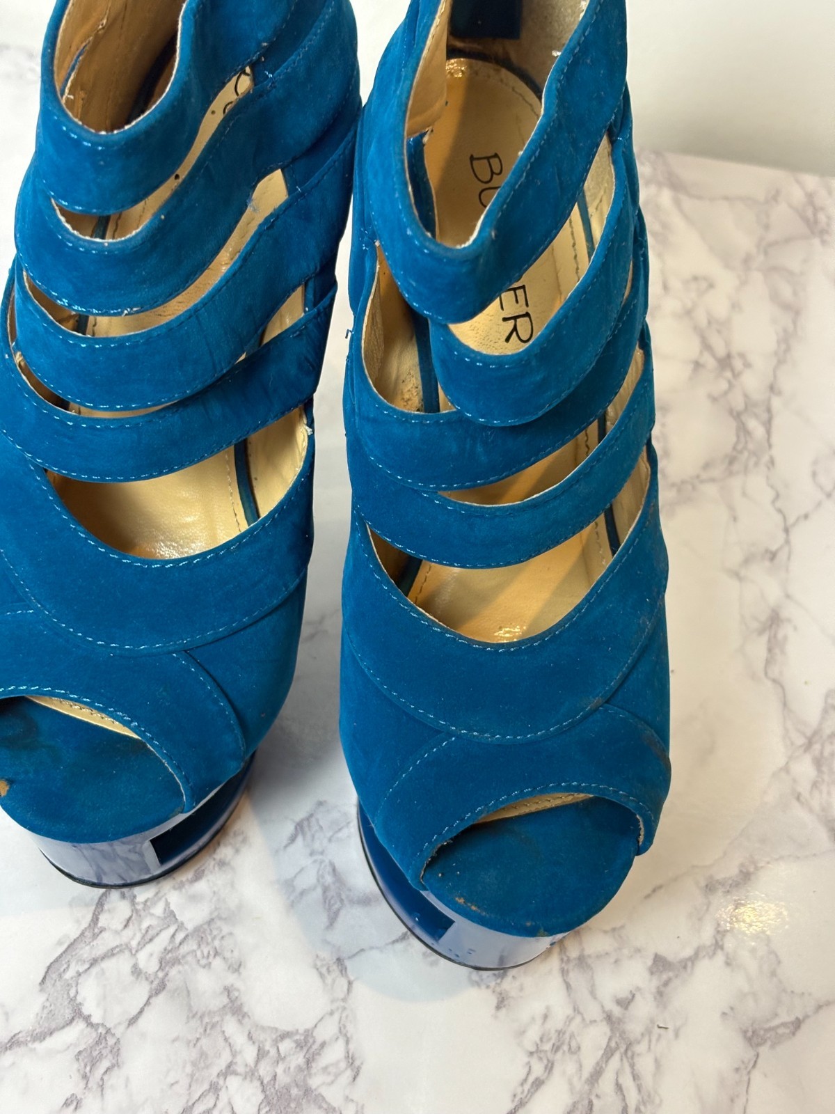 Women’s Bumper Blue Velvet PU Platform Wedged Like Heels Size 6.5