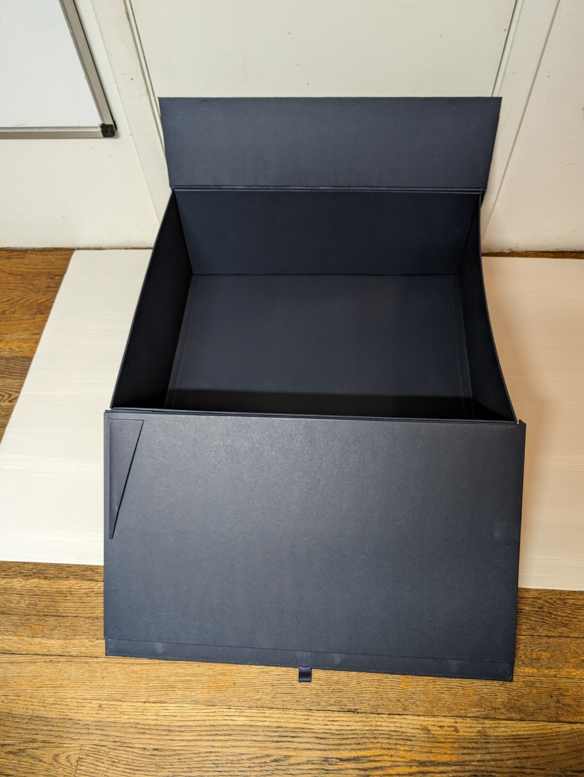 Dior Blue Extra Large Magnetic Gift Box – folds flat – 24.5″ x 20.25″ x 8.75″