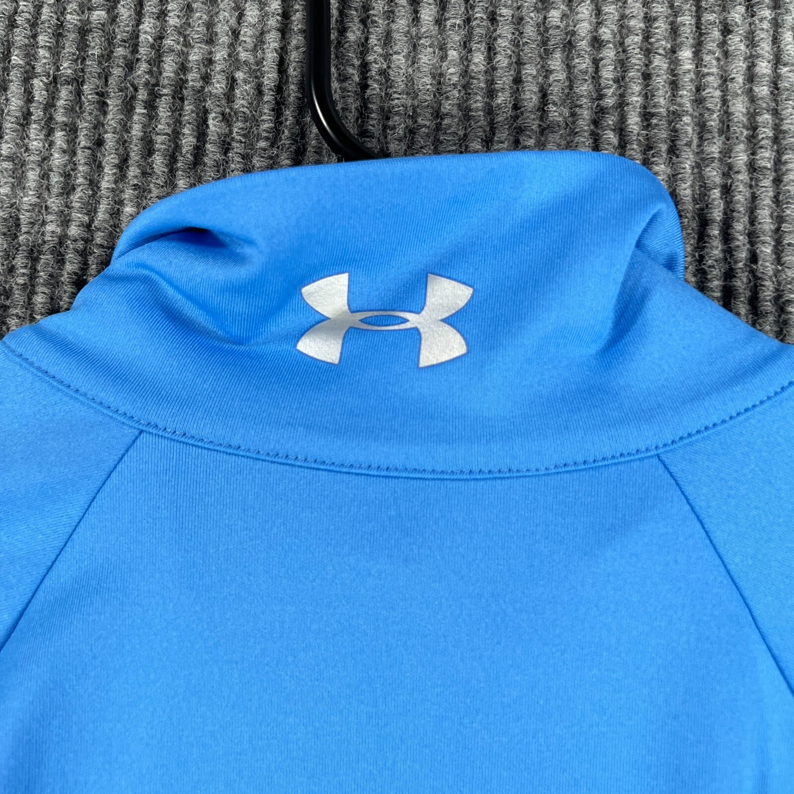 Under Armour Shirt Womens Medium Blue Long Sleeve Full Zip Mock Neck All Seasons