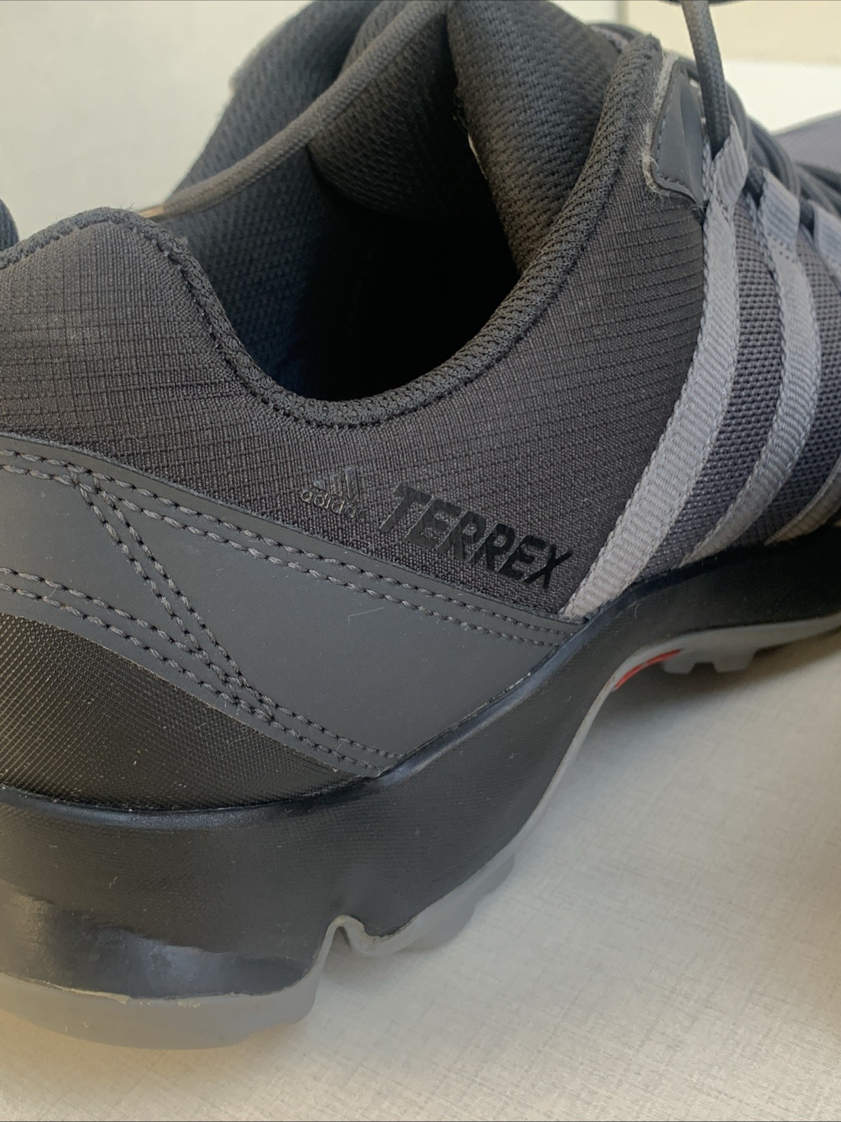 Adidas Terrex AX2R Men’s Shoes Size 10.5 Gray Black Hiking TRAXION