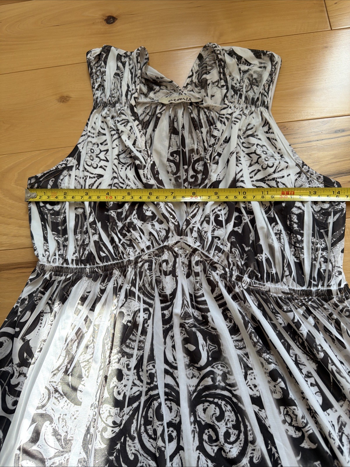 Oneworld Maxi Dress Size M Stretch Silky Jersey VNeck Empire Waist Black Floral