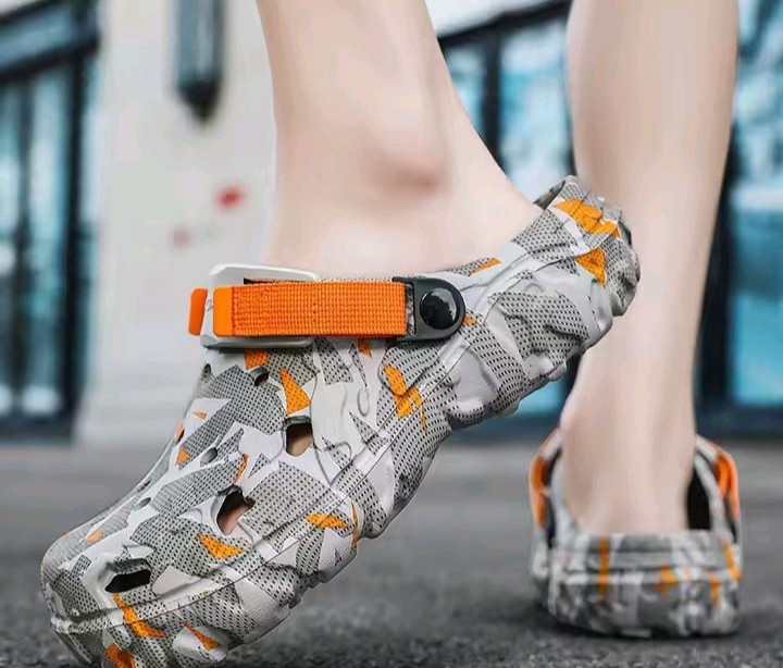 Unisex Camo EVA Foam Clogs Slip On Garden Shoes Non Slip Beach Shower Sandals