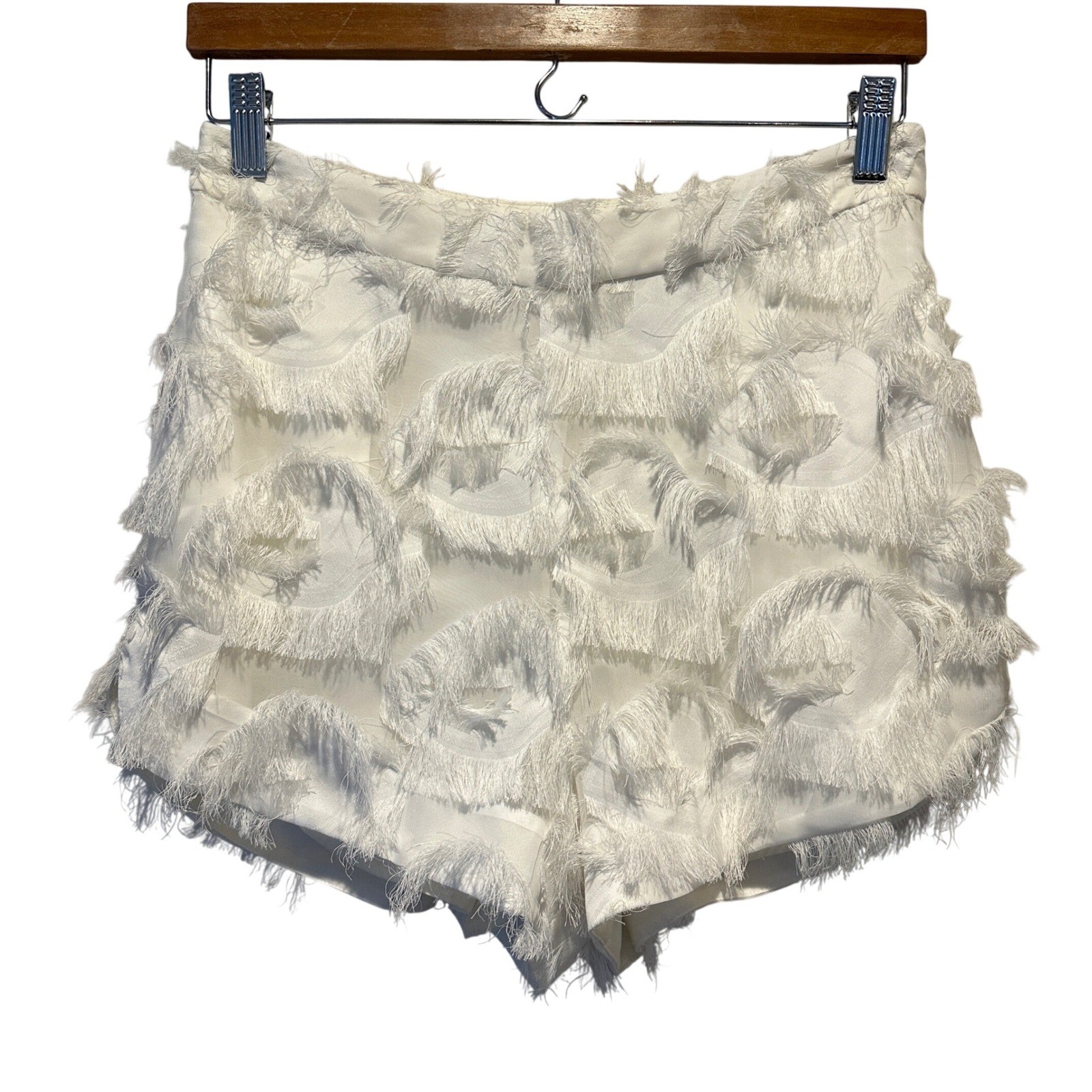 NEW Abbey Glass Penny Shorts Women 6 White Fringed Eyelash Textured Party Bride