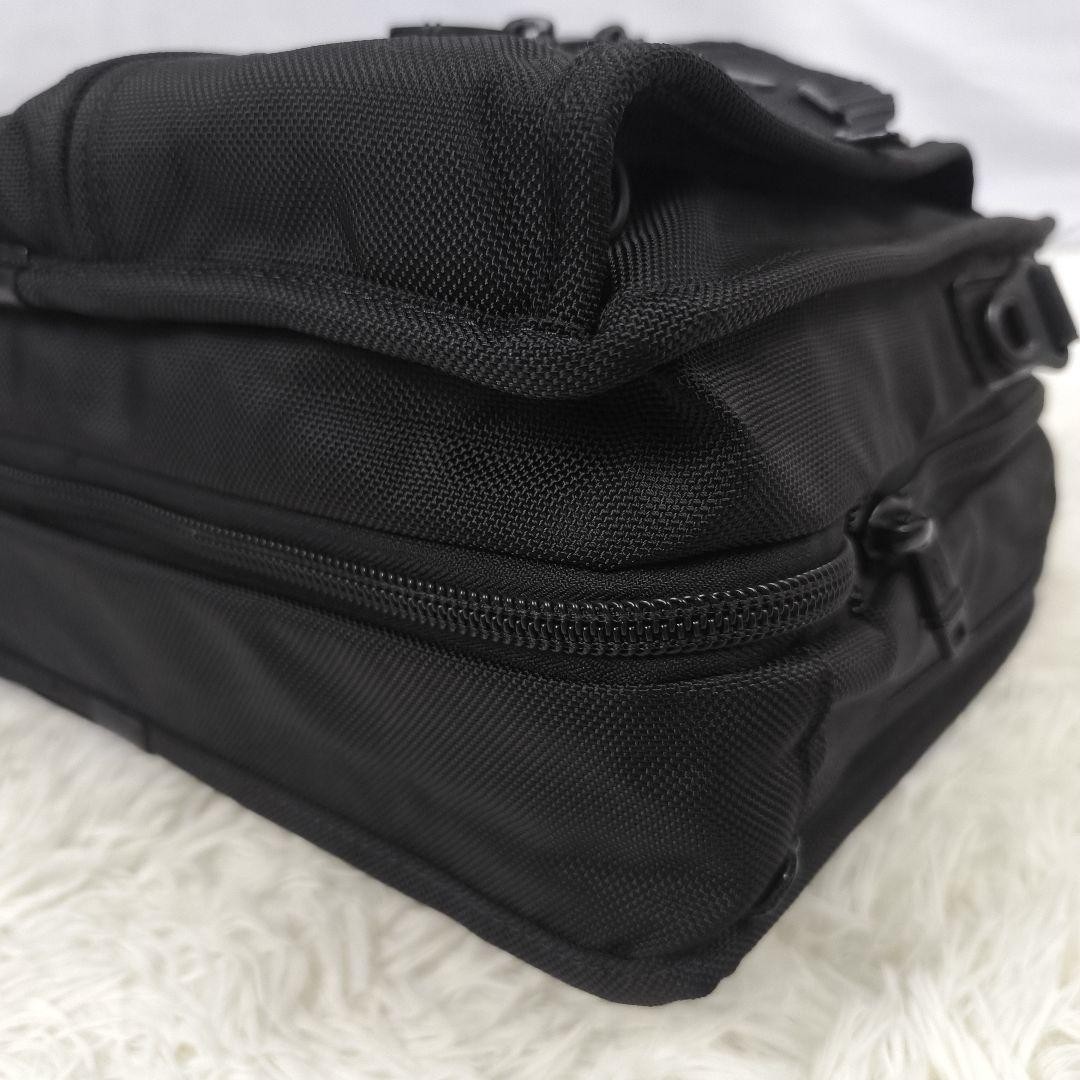 Condition TUMI Alpha Briefcase Expandable 2way 2 layer B4 Compatible Black