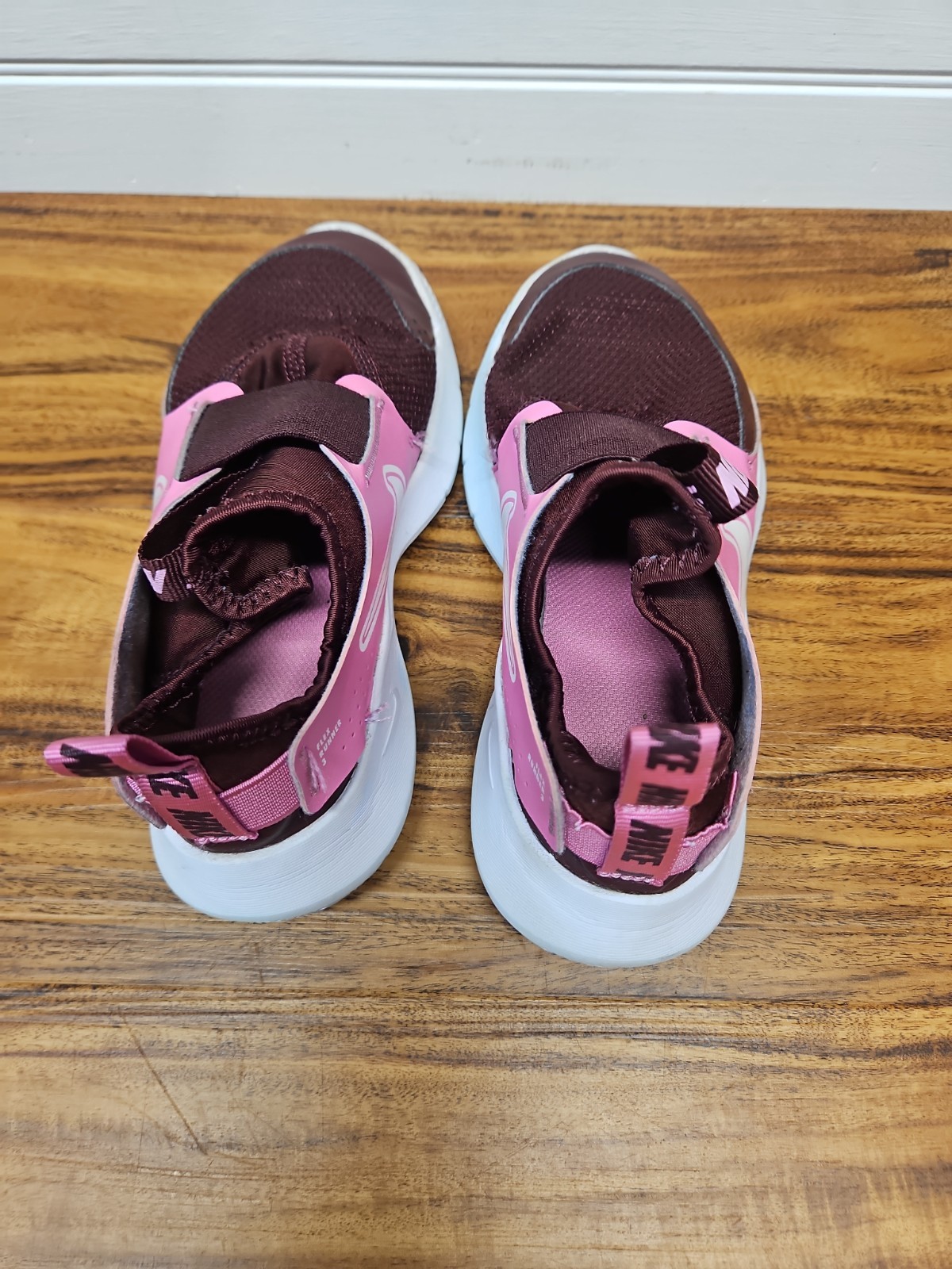 Nike Flex Runner 3 Kids Running Shoes Girls Size 2.5Y Walking Play School