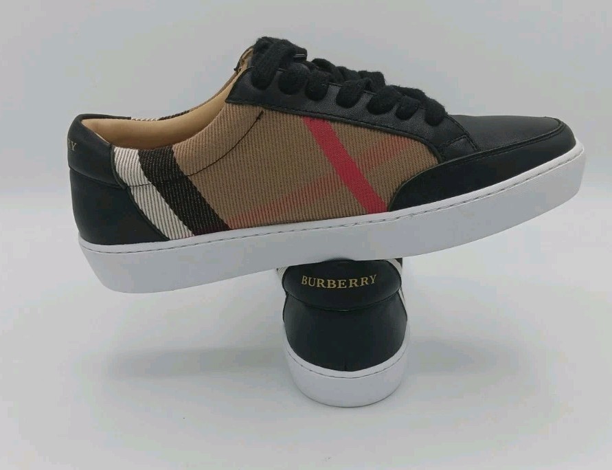 Burberry Salmon Check Canvas Low Top Leather Sneaker Excellent Condition G2U