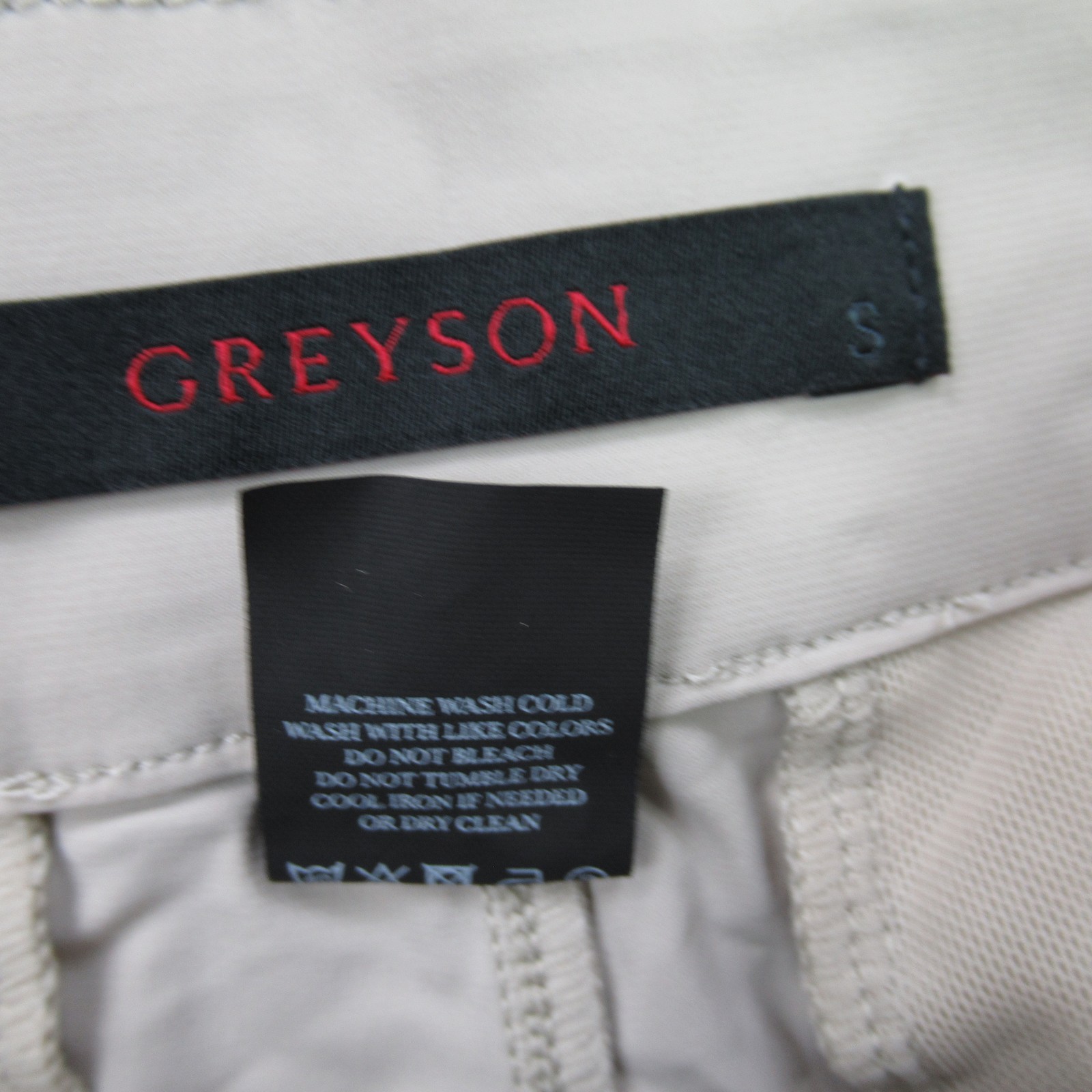 GREYSON Women’s Khaki Pleated Performance Shorts Size S Adjustable Waist Pockets