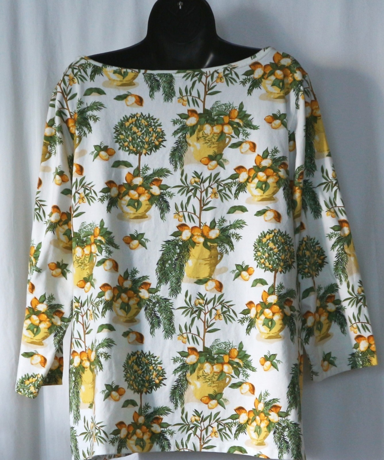 TALBOTS PLUS White T-Shirt w Lemons 3/4 Slvs 47 In Chst 26 In Lng Sz 2X EXC
