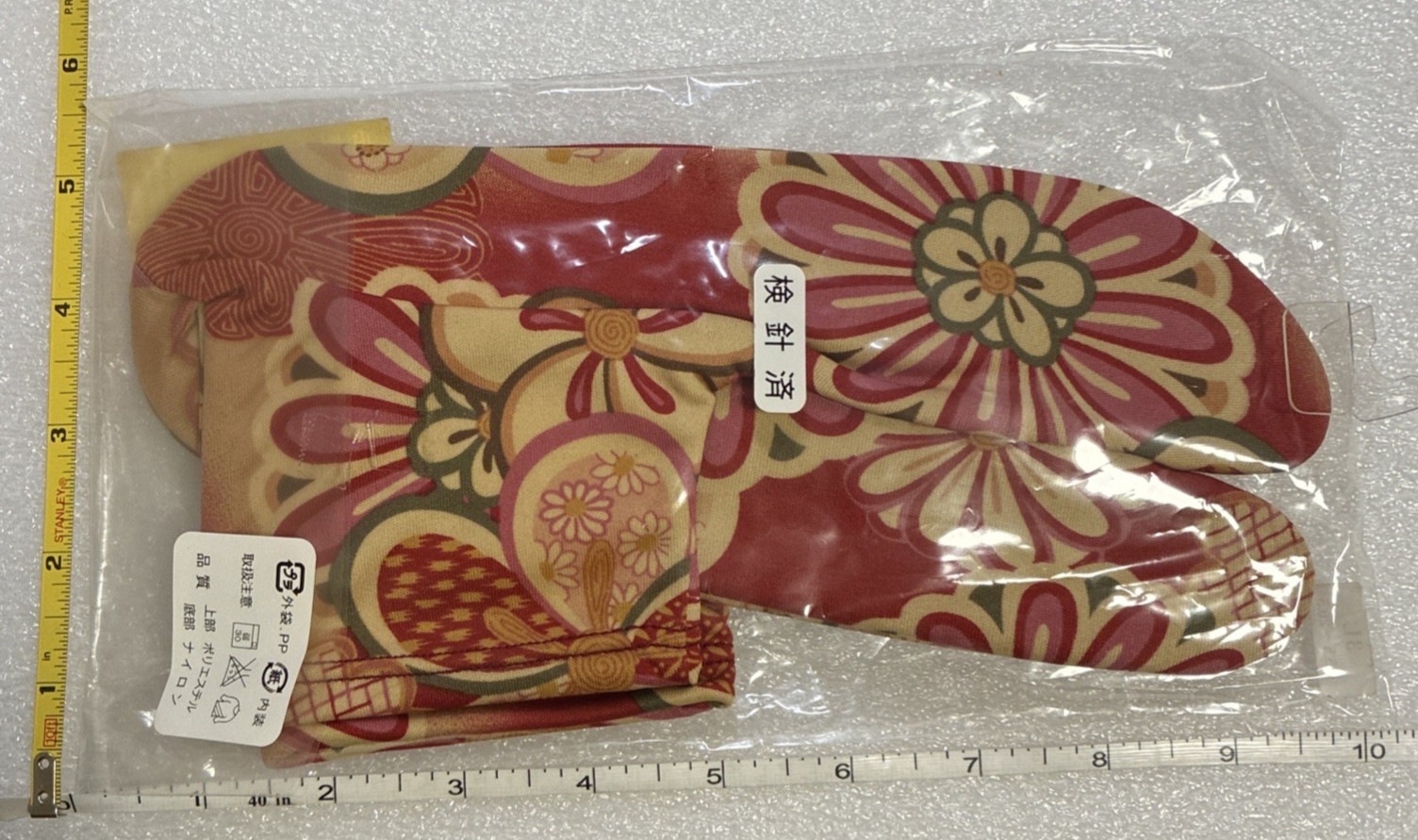 Tabi socks, split toe socks, made in Japan, floral pattern, new (other)