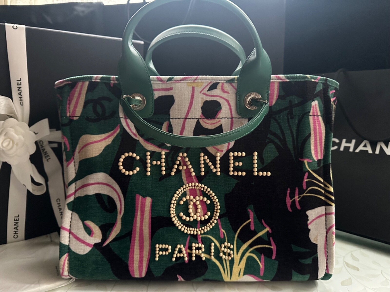New 23A CHANEL LARGE Shopping Deauville Tote Pink Lilly Green Black + Pouch Bag