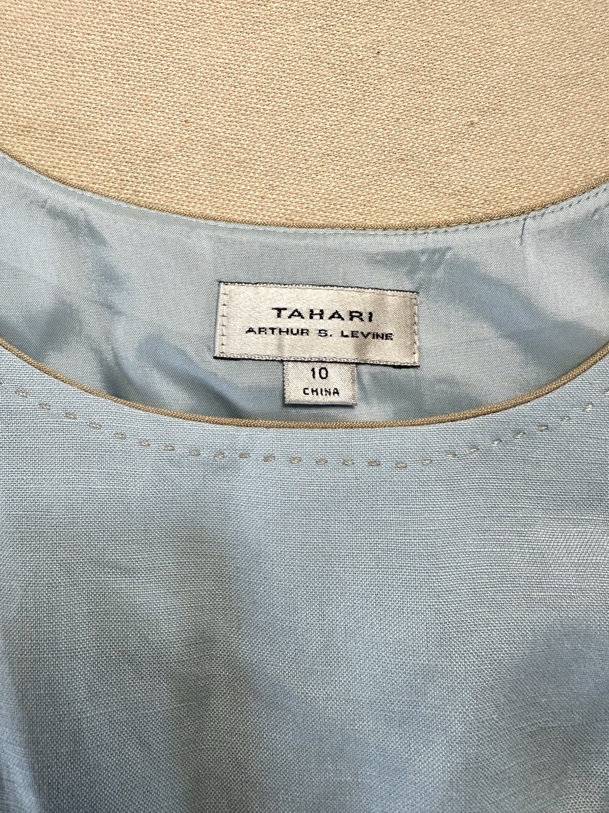 Tahari Arthur S. Levine Linen Blend Sleeveless Shell Top NWT Women’s 10
