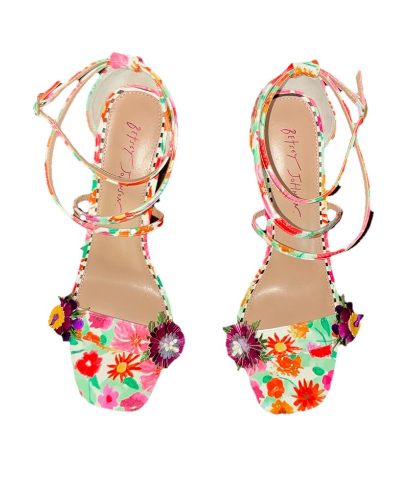 New Betsy Johnson Strap Flower Heels 9.5