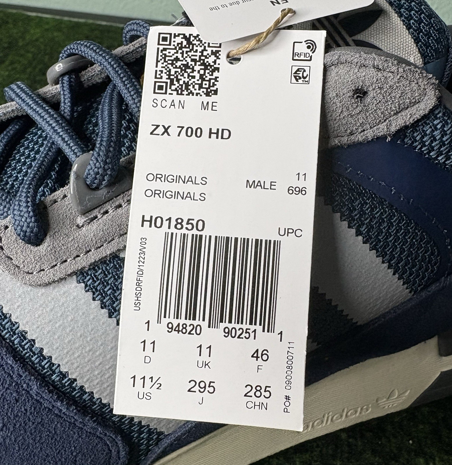 US Men’s 11.5 – Adidas ZX 700 HD Trainers “Crew Navy” H01850