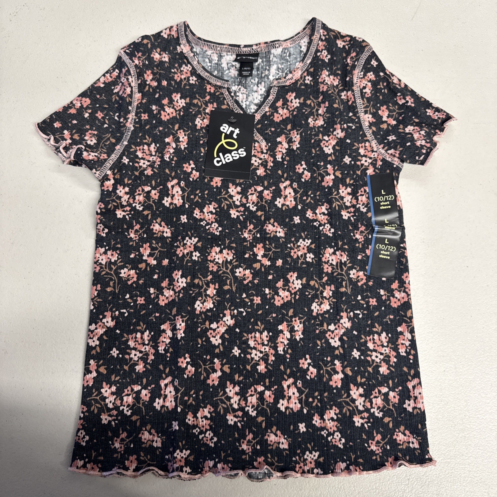 Art Class Girls’ Short Sleeve Notch-Front T-Shirt Size Large 10/12 NWT
