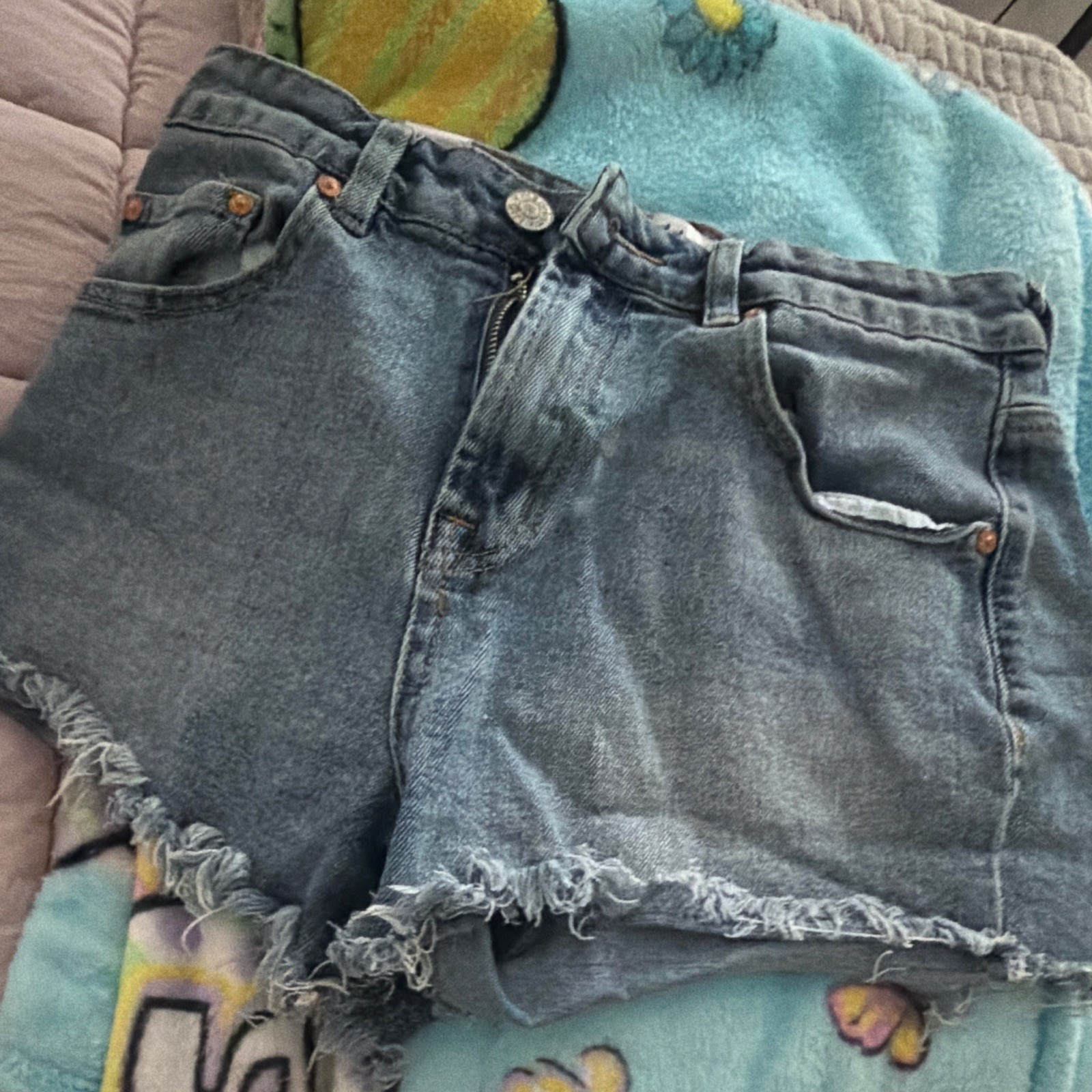Madden Girl Juniors 5 Blue Denim Cut Off Shorts Mid Rise 5-Pocket Button Zip