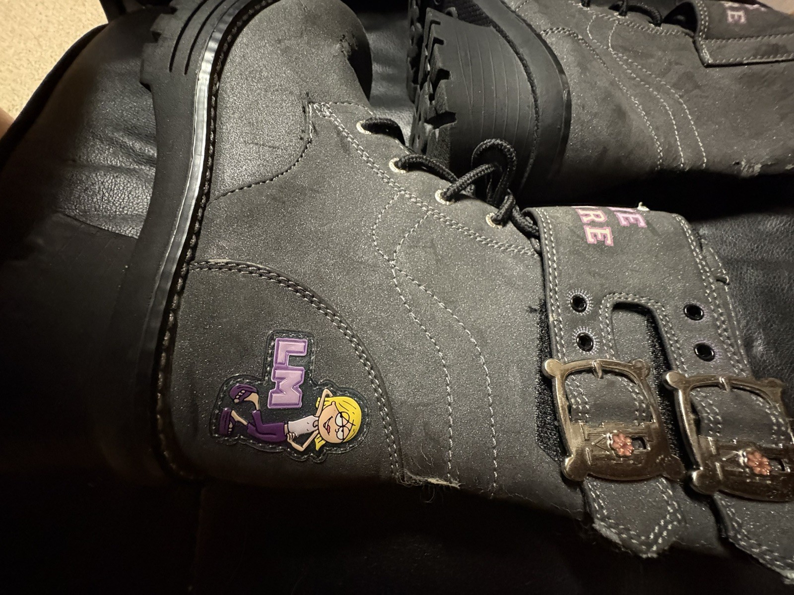 Y2K Lizzie McGuire bedazzled strap boots womens 2.5 vintage Disney Hillary duff