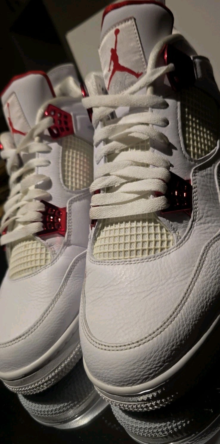 Air Jordan 4 Retro “Metallic Red” (2020) in US Size 15. OG BOX / 9.2/10