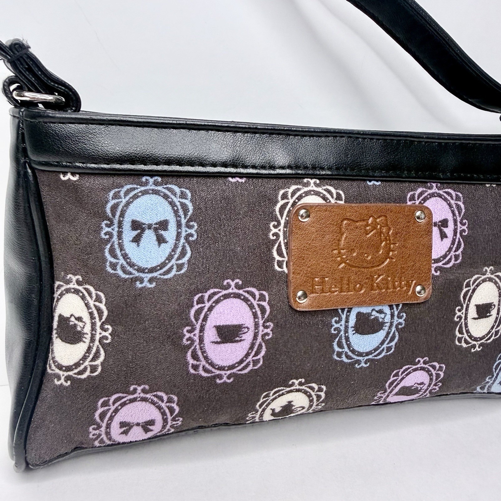 2007 Hello Kitty Small Shoulder Tea Party Pattern Bag with Purple Lining