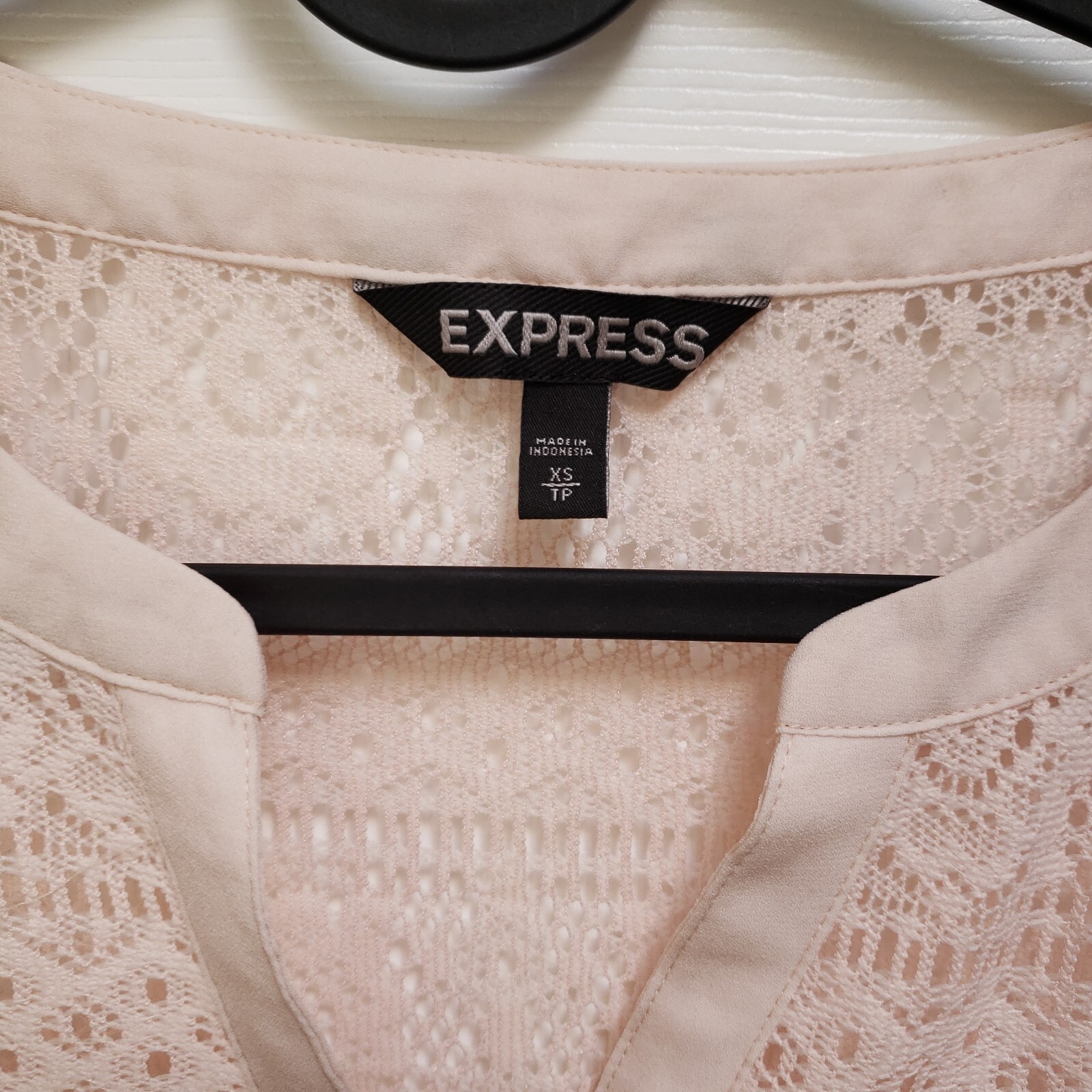 Express Pale Peach Lace Semi Sheer Roll Tab Pop Over Blouse Womens XS