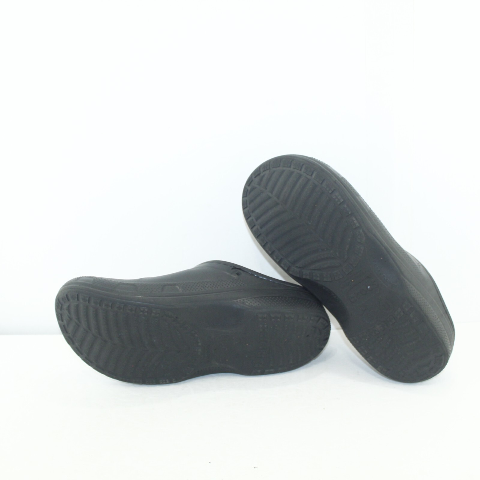 CROCS mens slip on clogs shoe size 9 M black all rubber upper fabric lining