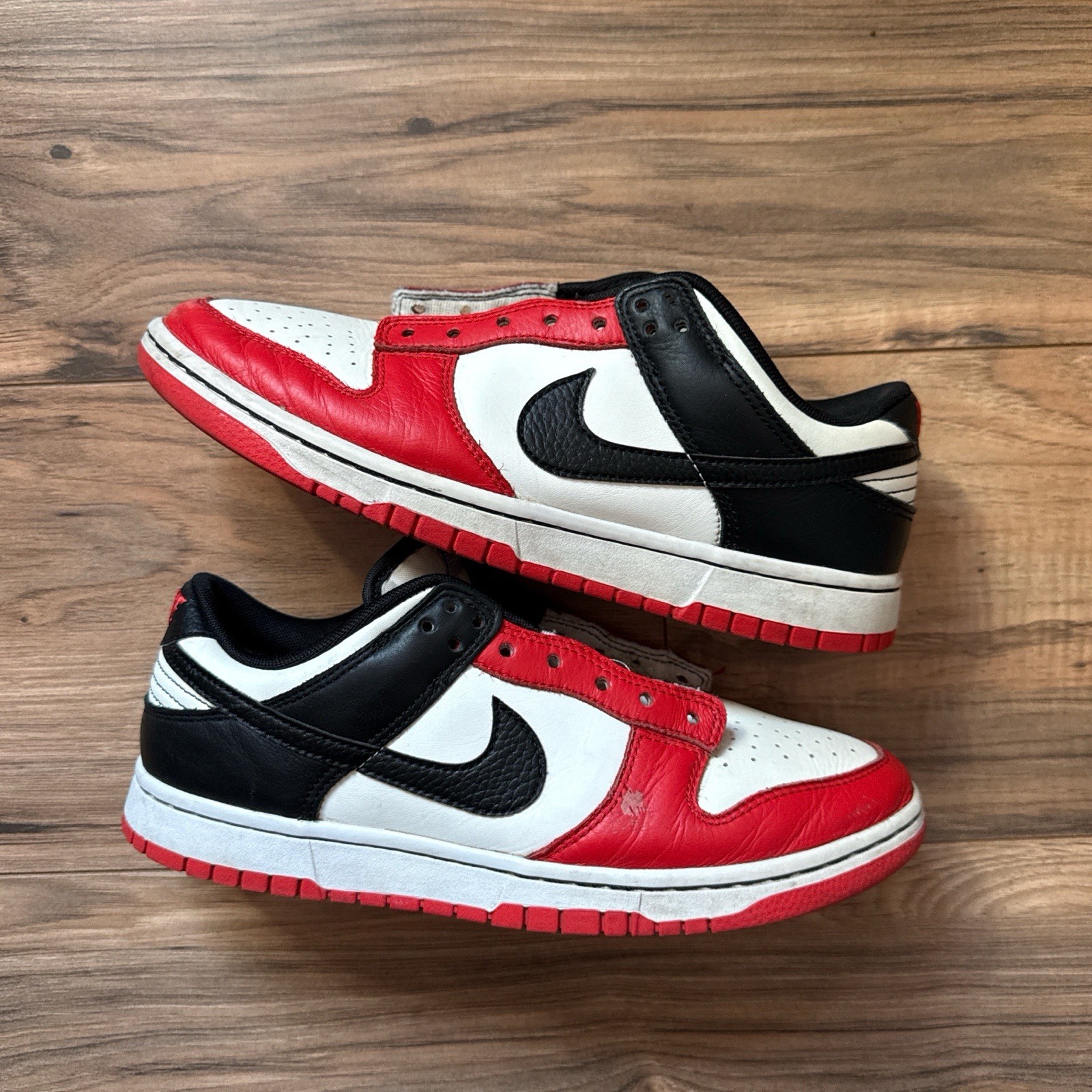 Nike Dunk Low NBA 75th Anniversary Chicago Bulls White Red Black DD3363-100 2021