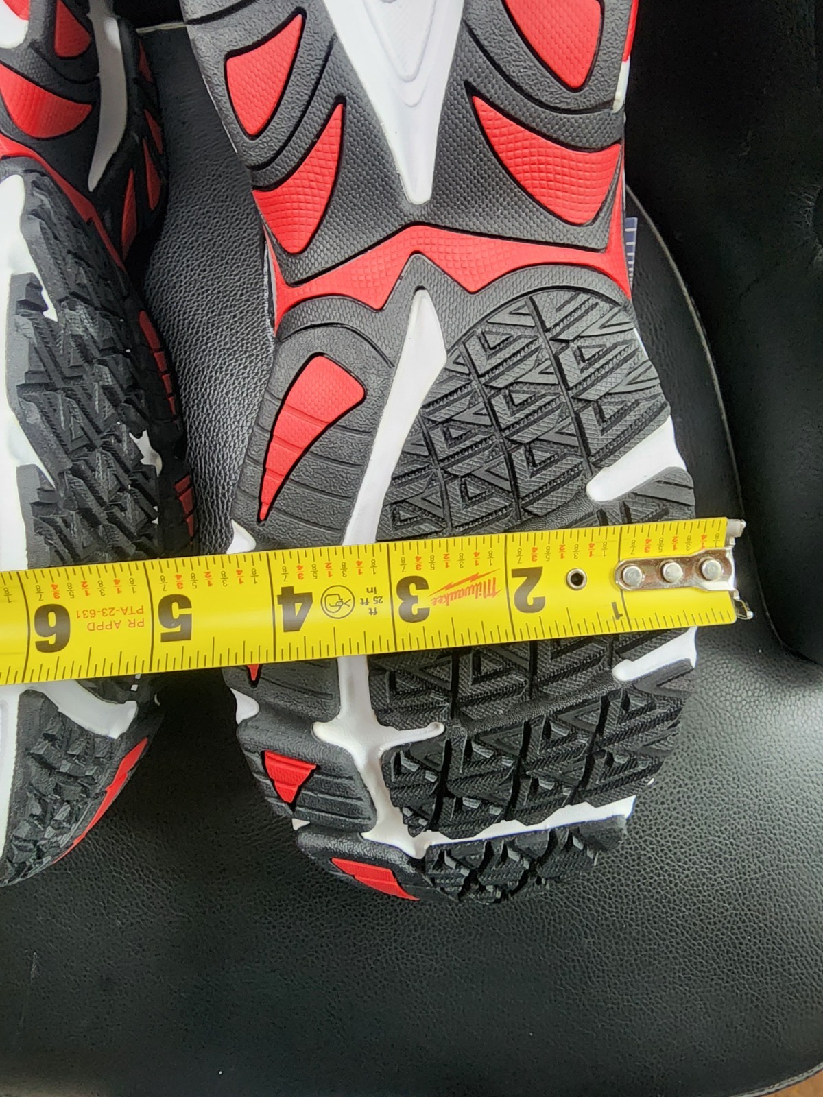 NIB Men’s FILA Windshift , Sz 11.5 Wide 4E, GRAY RED Trim