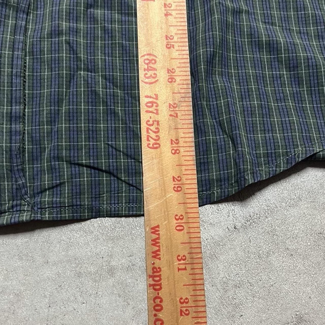 IZOD Men’s L Green/Blue Plaid Long Sleeve Button-Up Shirt, Cotton Woven