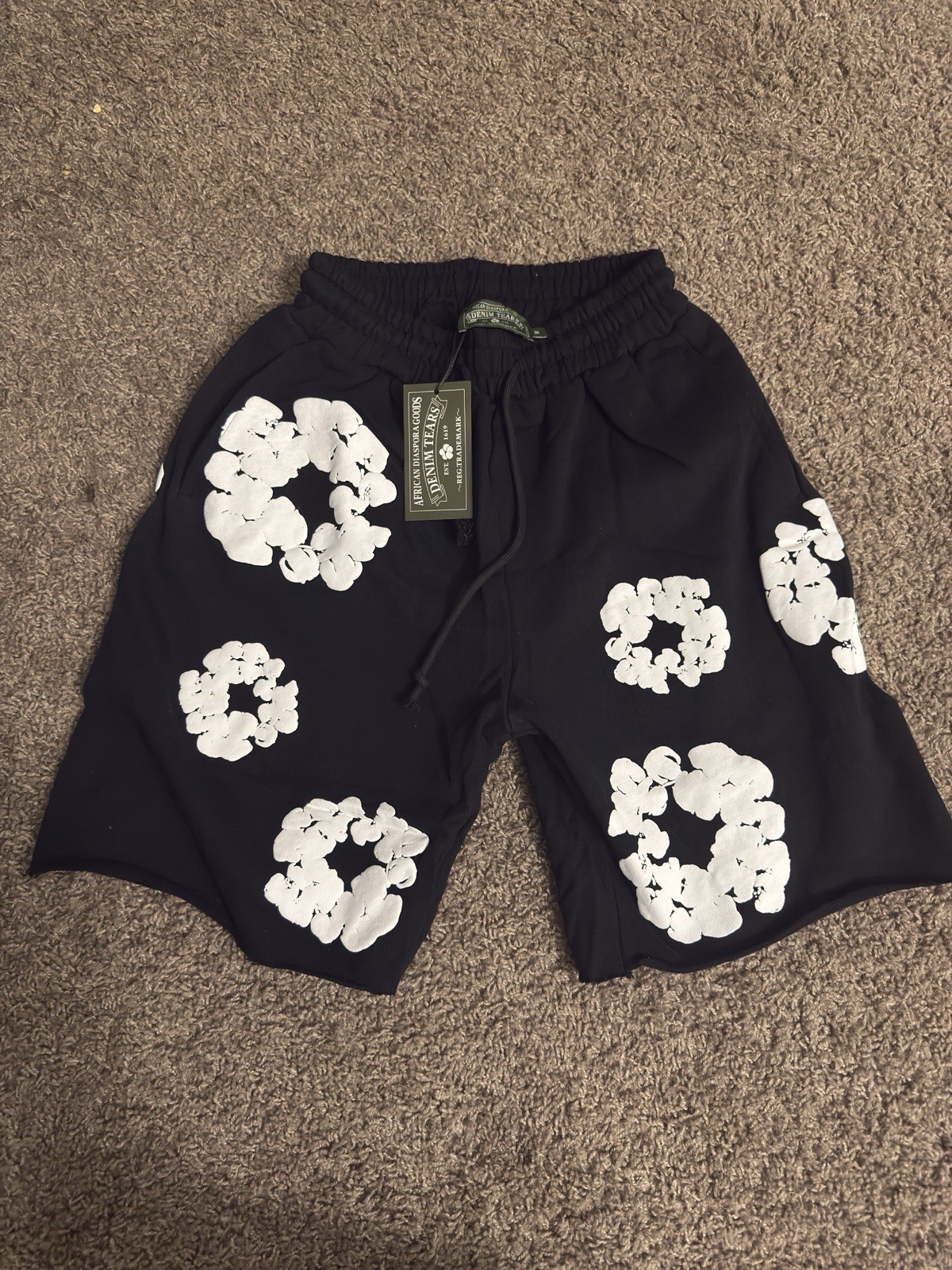 DENIM TEARS Men’s Black Fleece Sweat Shorts Floral Print Drawstring 10″